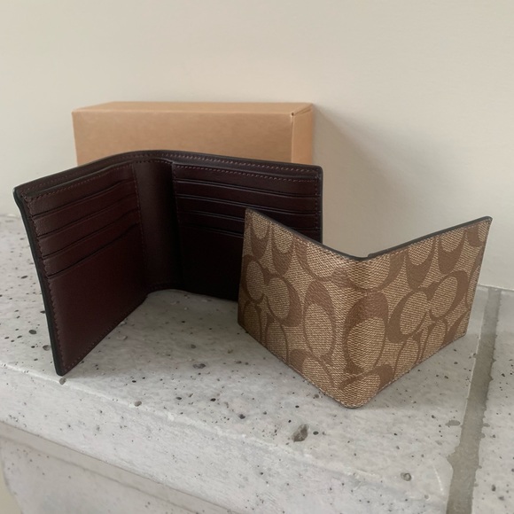 Star Wars X Coach 3-In-1 Wallet W/ Chewbacca 3in1 - Picture 6 of 8